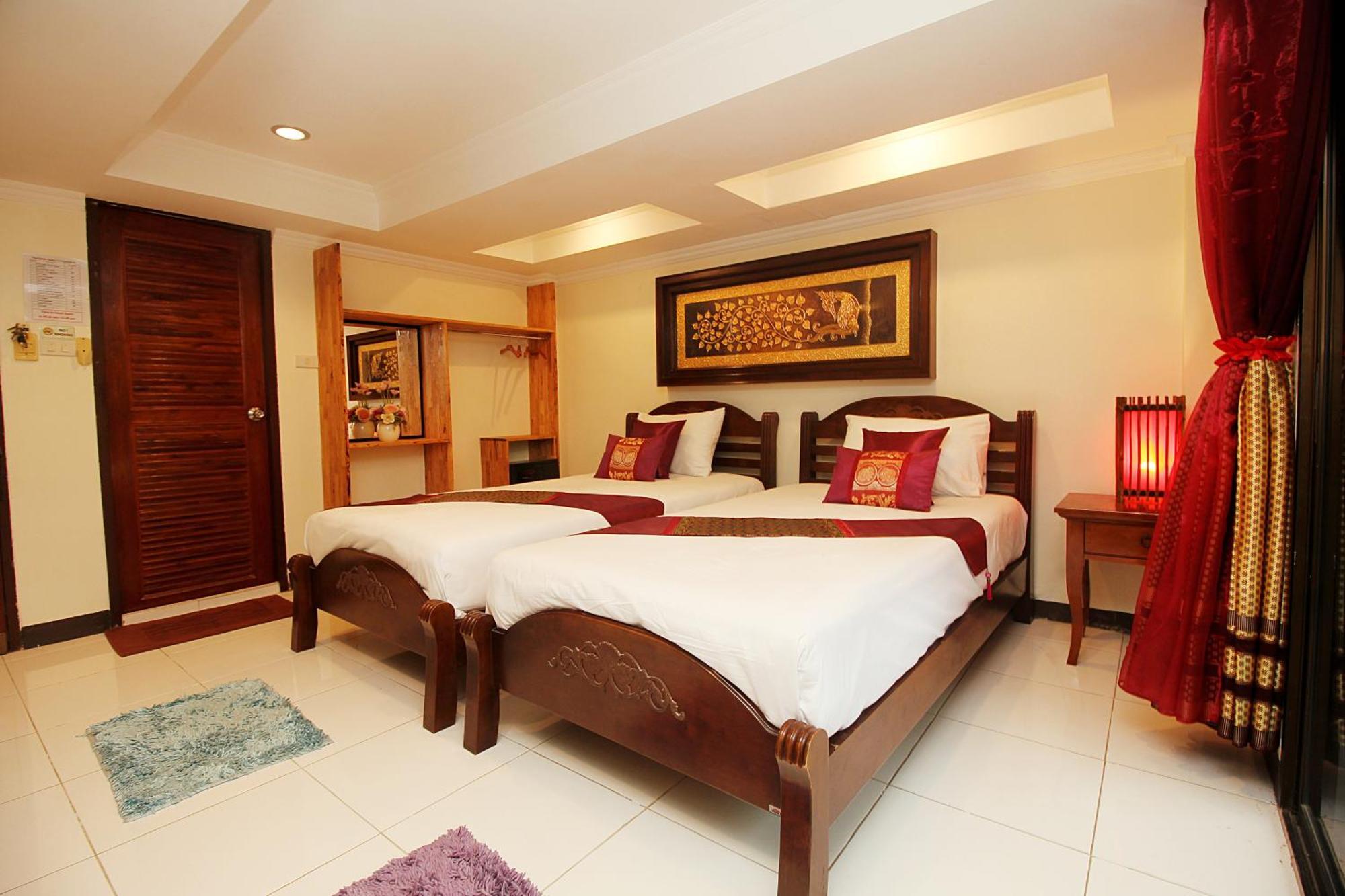 Sky Silk Decoration House Hotel Patong Exterior photo